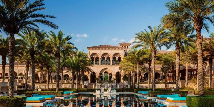 Top 10 best hotels in Dubai