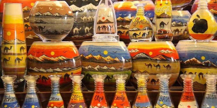 10 Souvenirs Worth Buying in Dubai