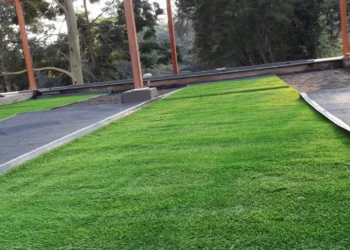 Common Mistakes to Avoid During Artificial Grass Installation